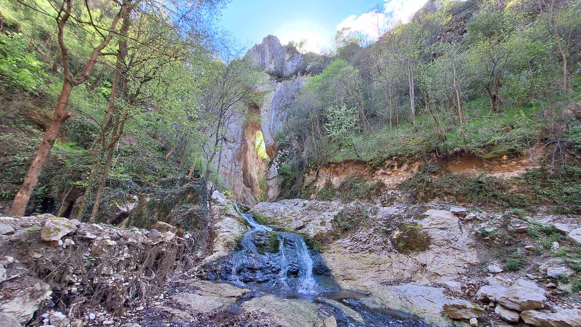 Pogled na klisuru Dunava u Đerdapu